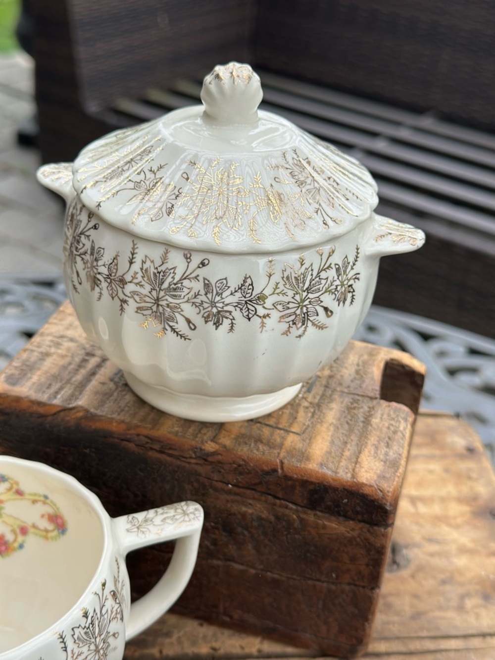 Vintage Franklin Ware Creamer Sugar Set 22K Gold Floral USA Mid Century - Picture 3 of 11